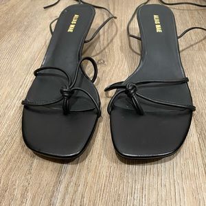 Alias Mae kitten heeled black sandal